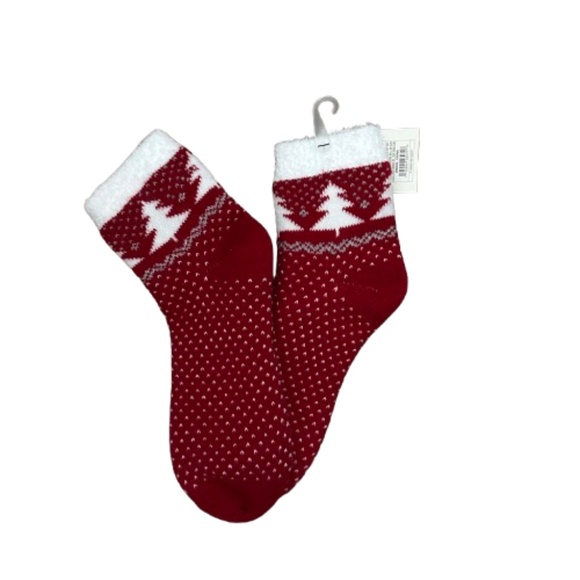 NWT a new day Women's Shoe Sz.4-10  Red/White Pattern Soft & Cozy Holiday Socks - Picture 3 of 12